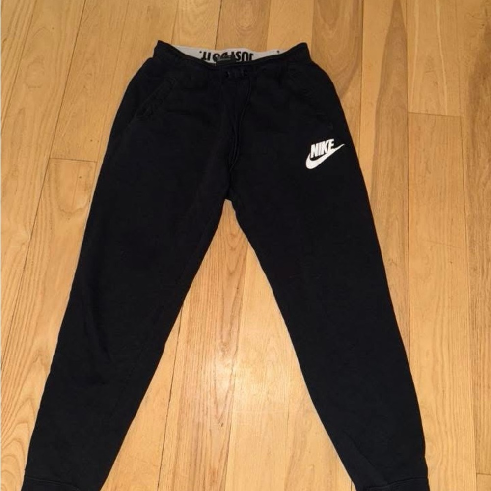 Nike Black Women's Jogger Pants